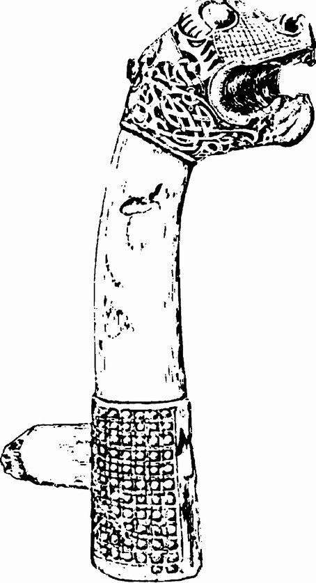 Рис. 21. Украшение носа ладьи в форме звериной головы, выполненной в «академическом стиле» (Усеберг). Длина 52 см
