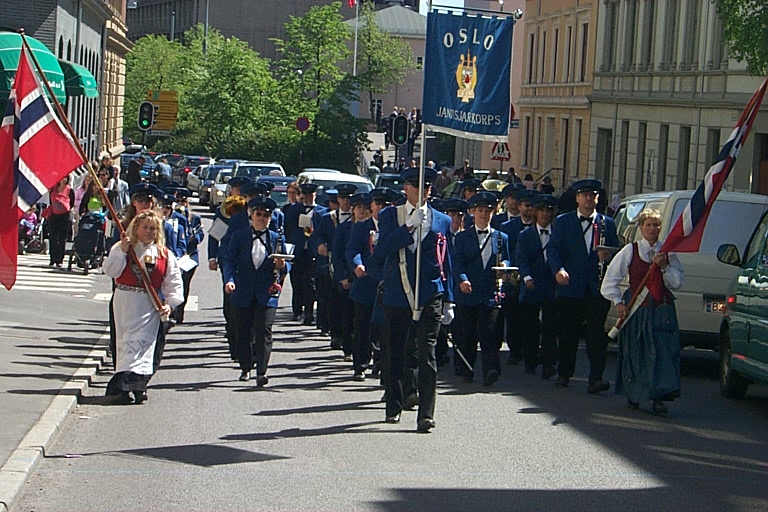 Шествие в День независимости Норвегии